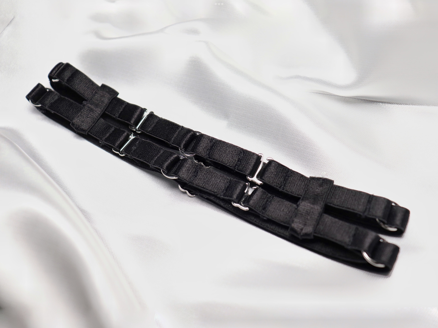 Classic two-row garters