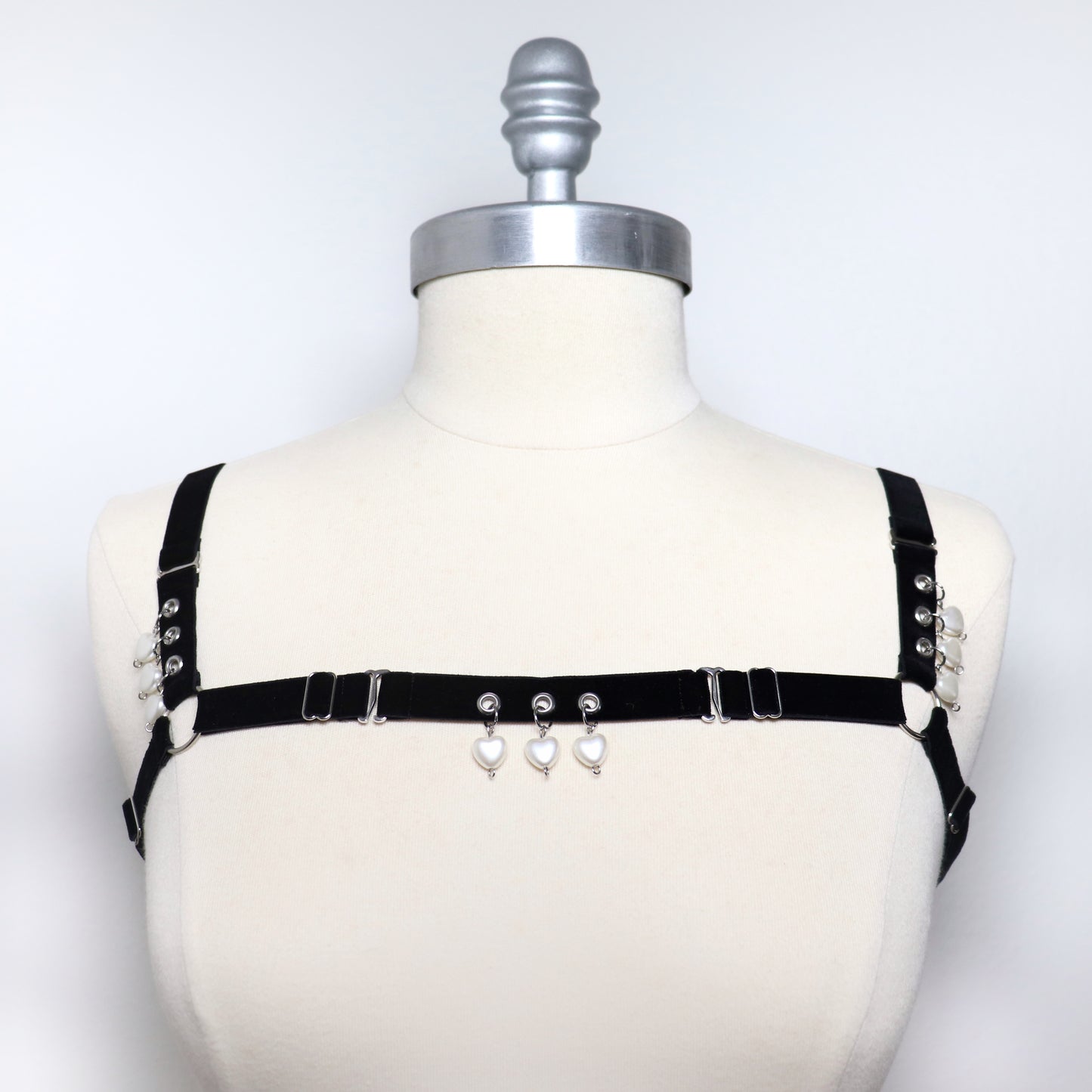 Mini velvet harness with heart beads and arm cuffs