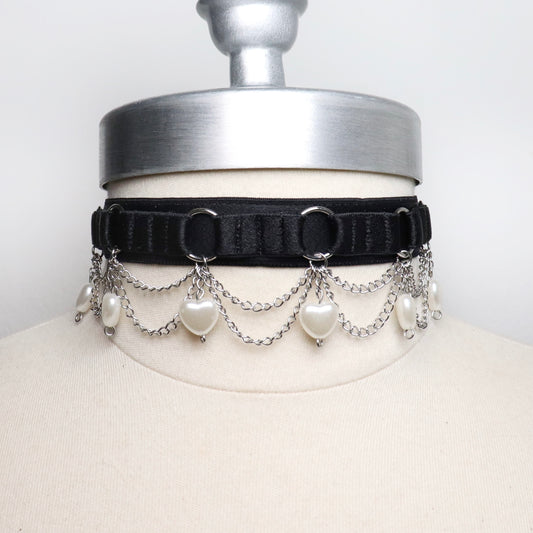 Choker with small chains and heart beads