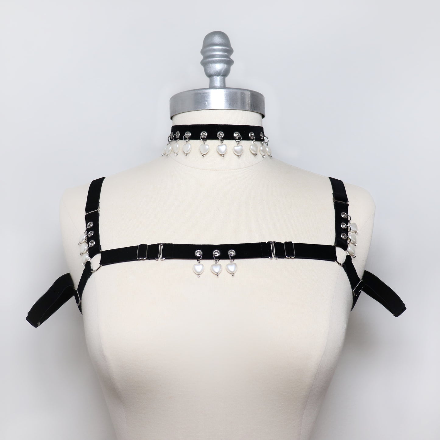 Mini velvet harness with heart beads and arm cuffs