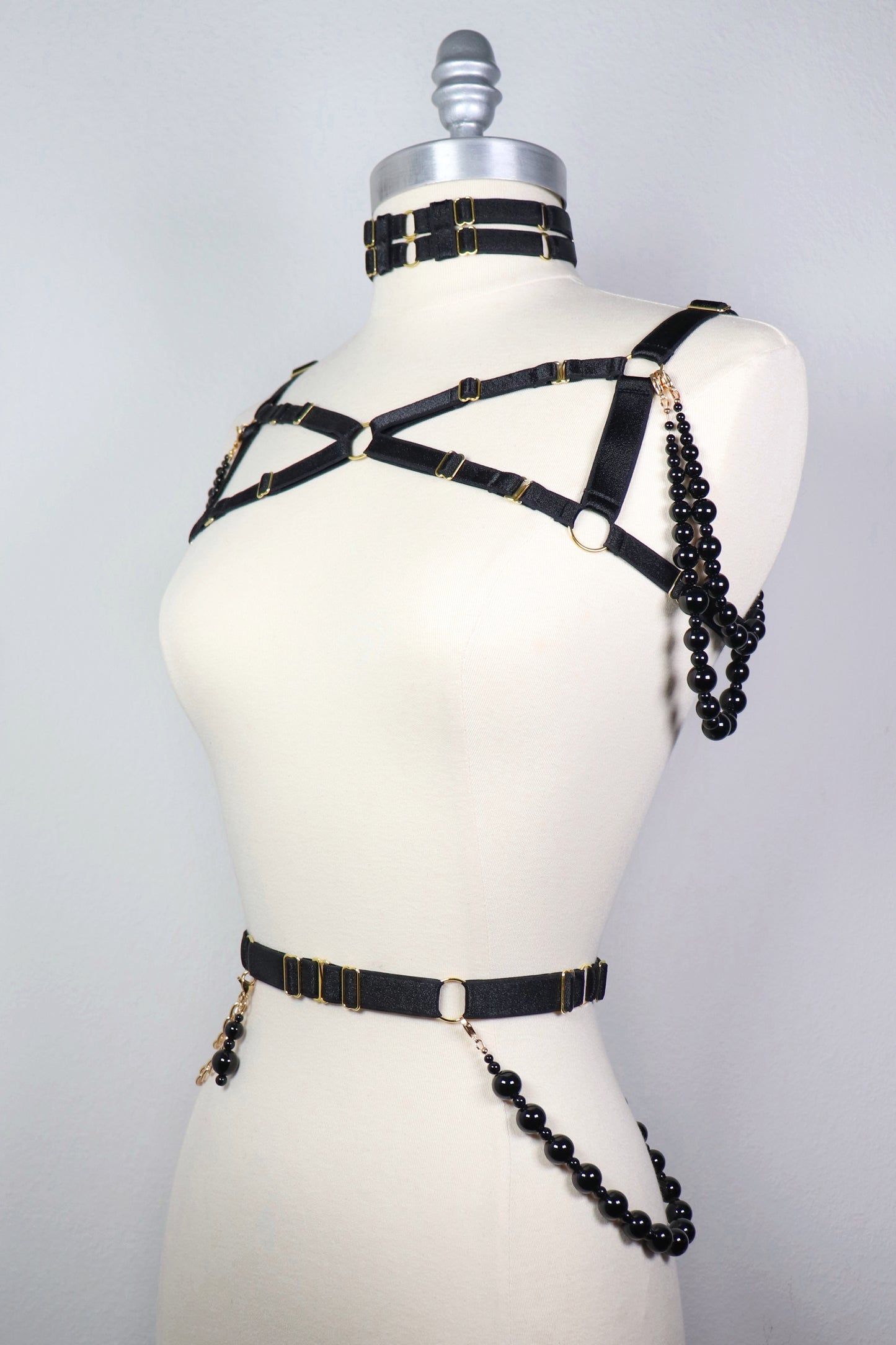 Choker en élastique satiné à deux rangs