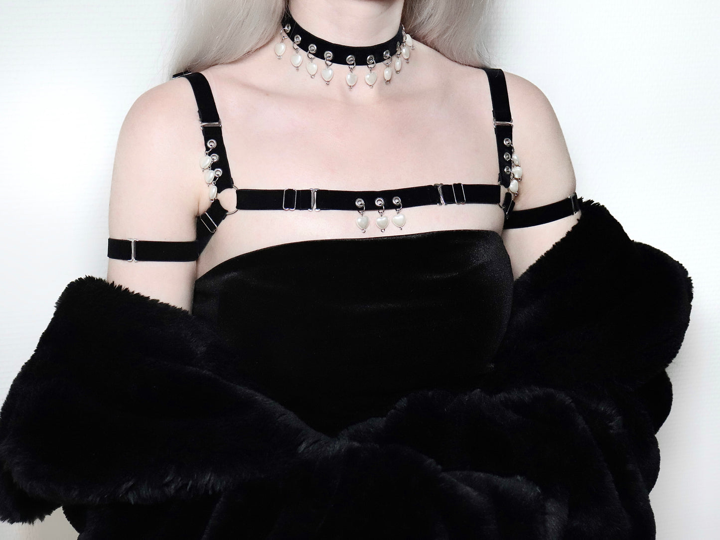 Mini velvet harness with heart beads and arm cuffs