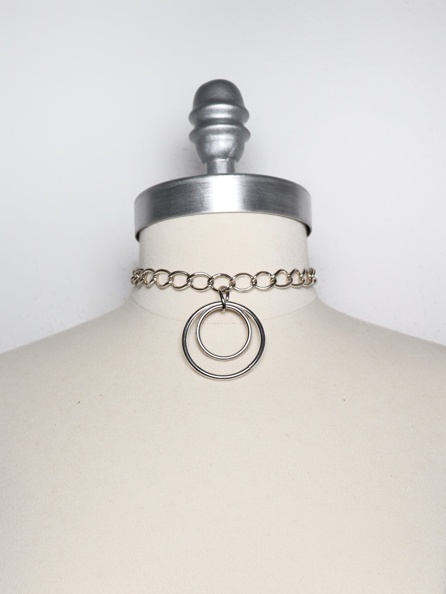 Choker à chaine et double anneaux