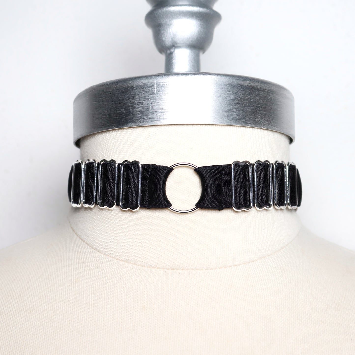 Choker à petites chaines