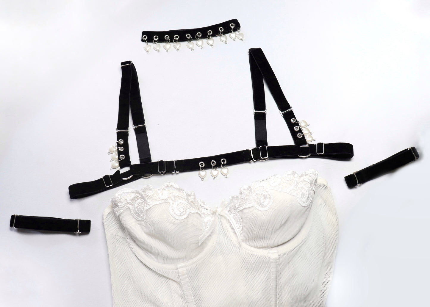 Mini velvet harness with heart beads and arm cuffs