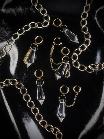 Single earring with pendant and chain tassel