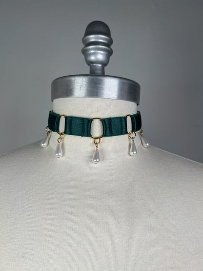 Pearl-beaded choker - Forest green and gold