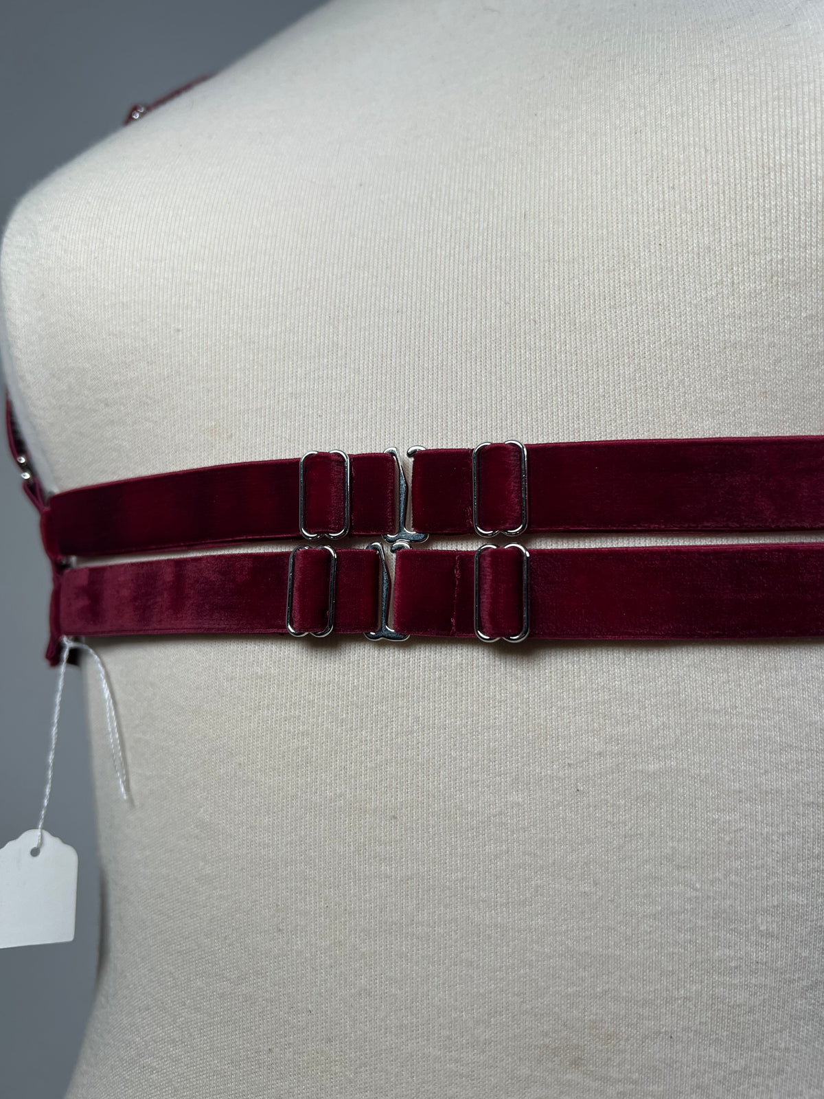 Harnais multipositions - Velours bordeaux • Exclusivité •
