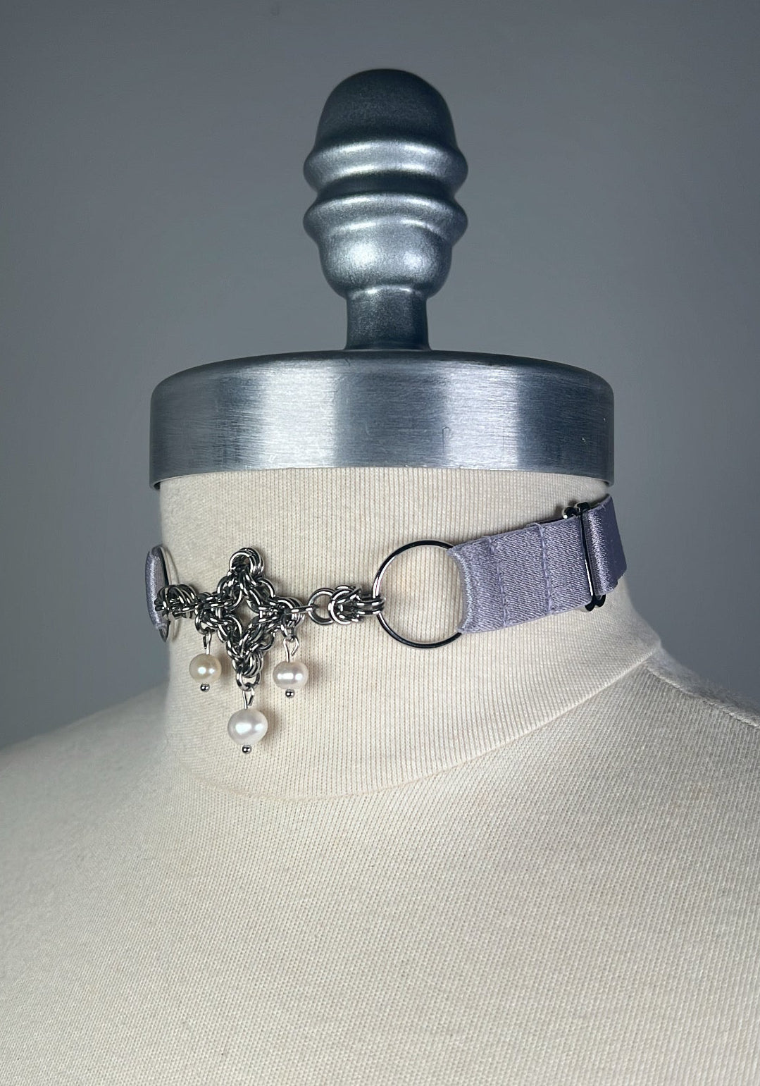 Choker à pendentif en cotte de maille