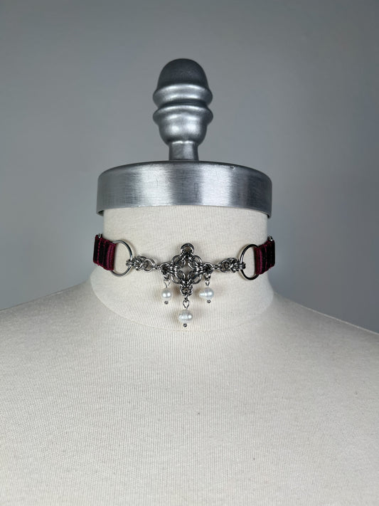 Choker à pendentif en cotte de maille - Bordeaux • Exclusivité •