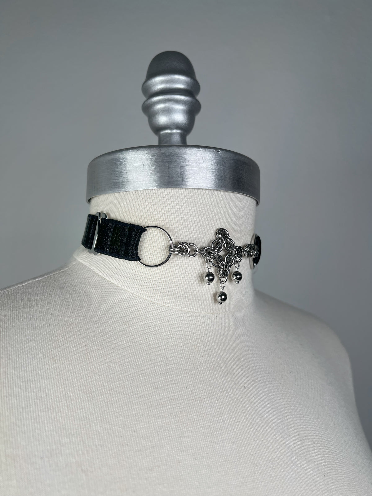Chainmail pendant choker - Black